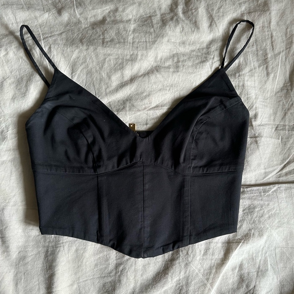 Aritzia Babaton presto top